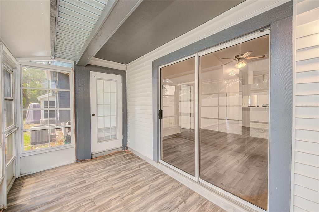 En Venta: $170,000 (2 camas, 2 baños, 907 Pies cuadrados)