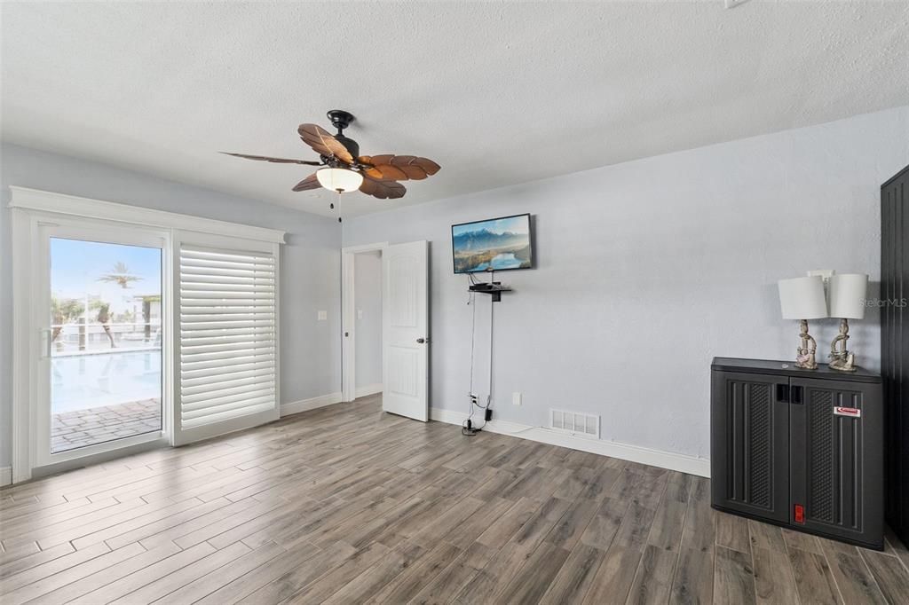 En Venta: $1,047,000 (3 camas, 2 baños, 1804 Pies cuadrados)