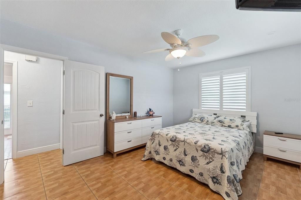 En Venta: $1,047,000 (3 camas, 2 baños, 1804 Pies cuadrados)