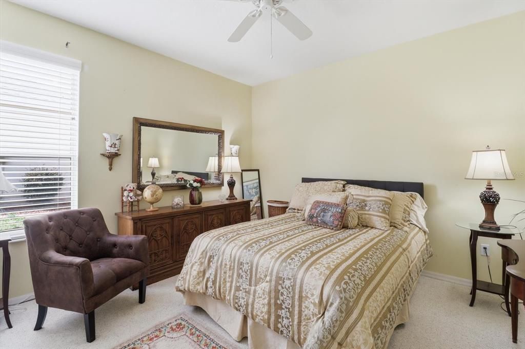 For Sale: $319,900 (2 beds, 2 baths, 1668 Square Feet)