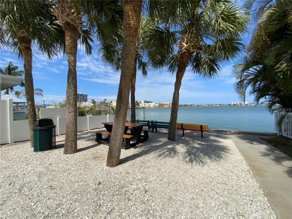 En Venta: $353,000 (2 camas, 1 baños, 920 Pies cuadrados)