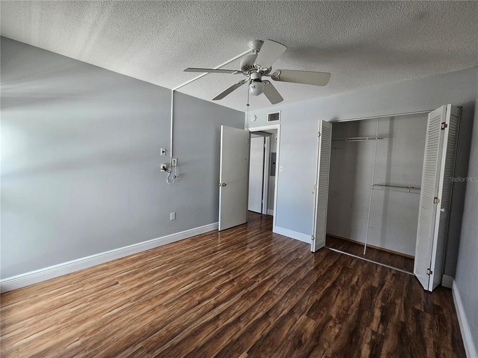 For Sale: $202,000 (2 beds, 2 baths, 1185 Square Feet)