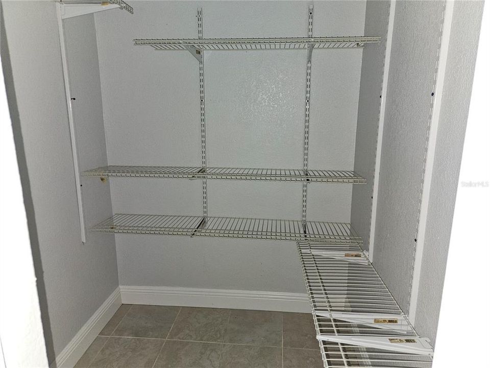 For Sale: $202,000 (2 beds, 2 baths, 1185 Square Feet)