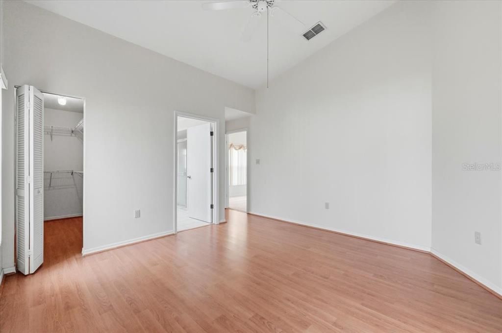 For Rent: $2,000 (2 beds, 2 baths, 1372 Square Feet)