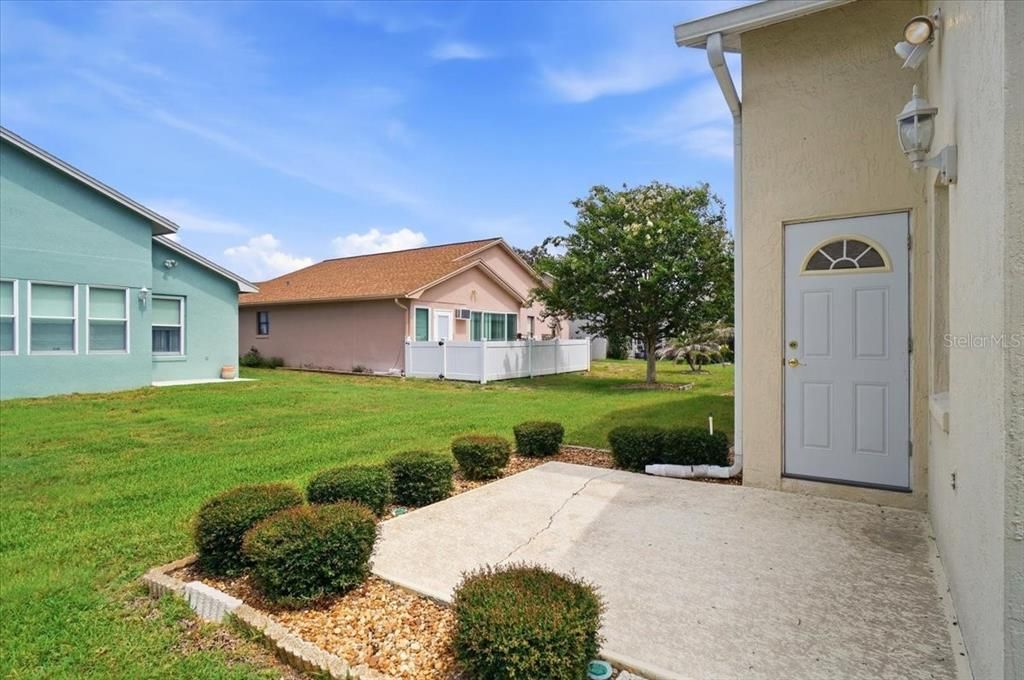 For Rent: $2,000 (2 beds, 2 baths, 1372 Square Feet)