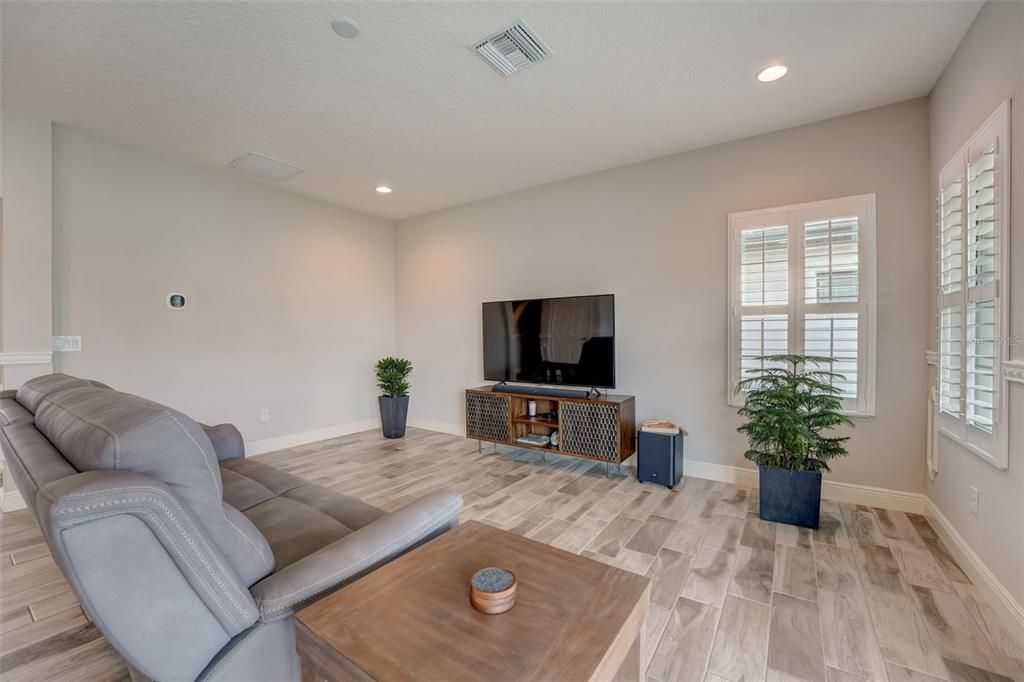 For Sale: $500,000 (4 beds, 3 baths, 2865 Square Feet)