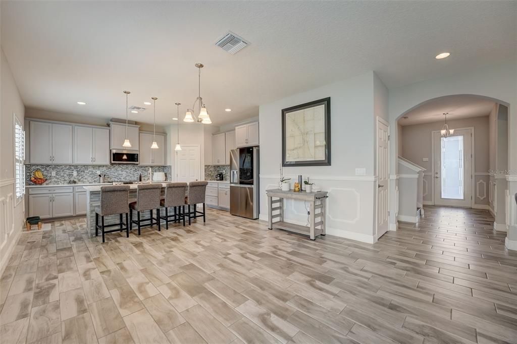 For Sale: $500,000 (4 beds, 3 baths, 2865 Square Feet)