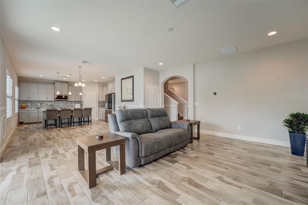 For Sale: $500,000 (4 beds, 3 baths, 2865 Square Feet)
