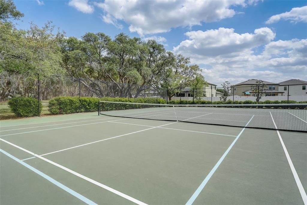 For Sale: $500,000 (4 beds, 3 baths, 2865 Square Feet)