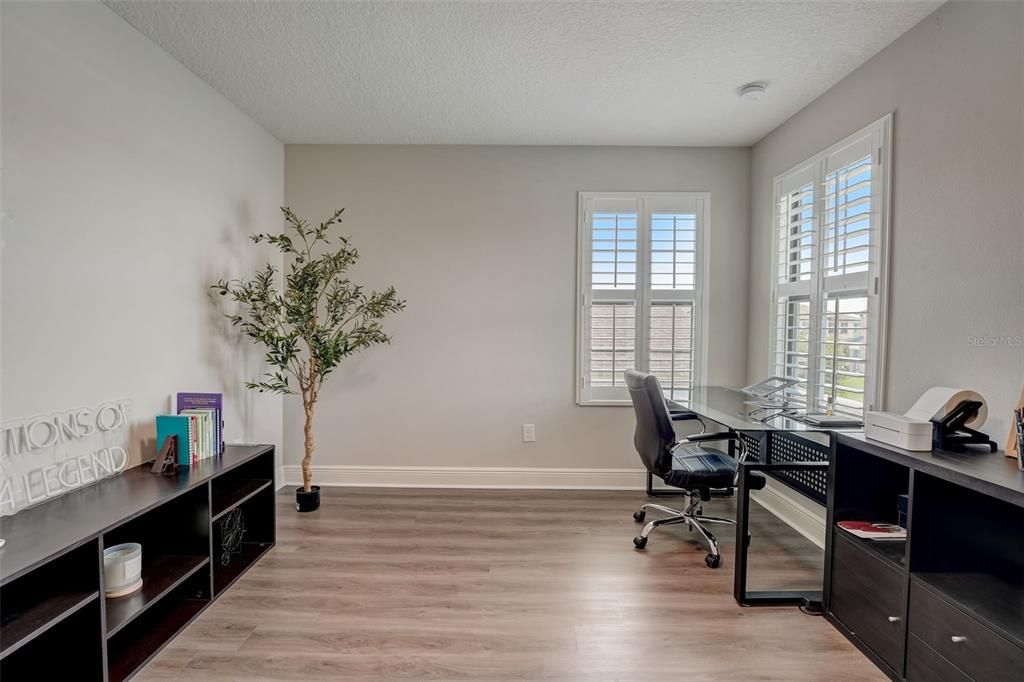 For Sale: $500,000 (4 beds, 3 baths, 2865 Square Feet)