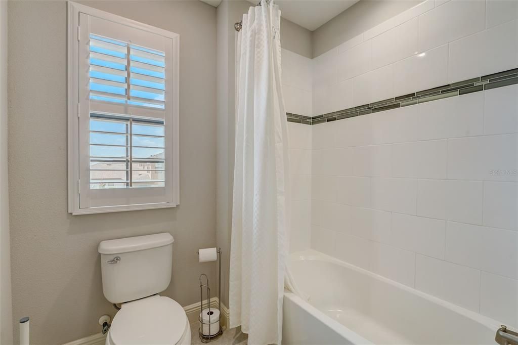 For Sale: $500,000 (4 beds, 3 baths, 2865 Square Feet)