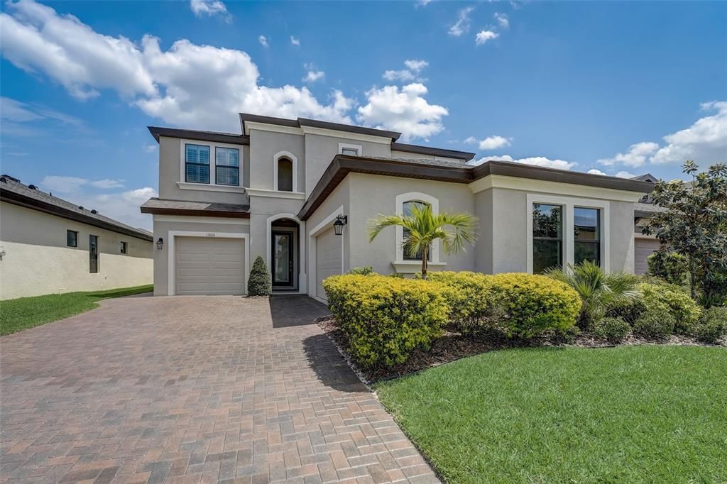 For Sale: $500,000 (4 beds, 3 baths, 2865 Square Feet)