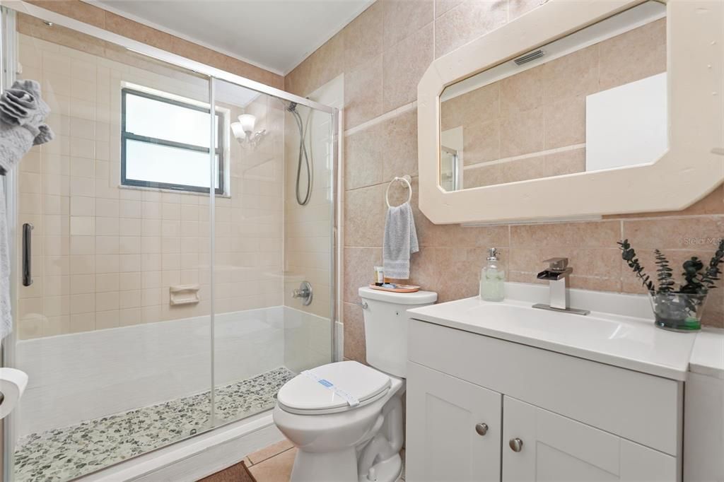For Sale: $399,900 (4 beds, 3 baths, 1616 Square Feet)