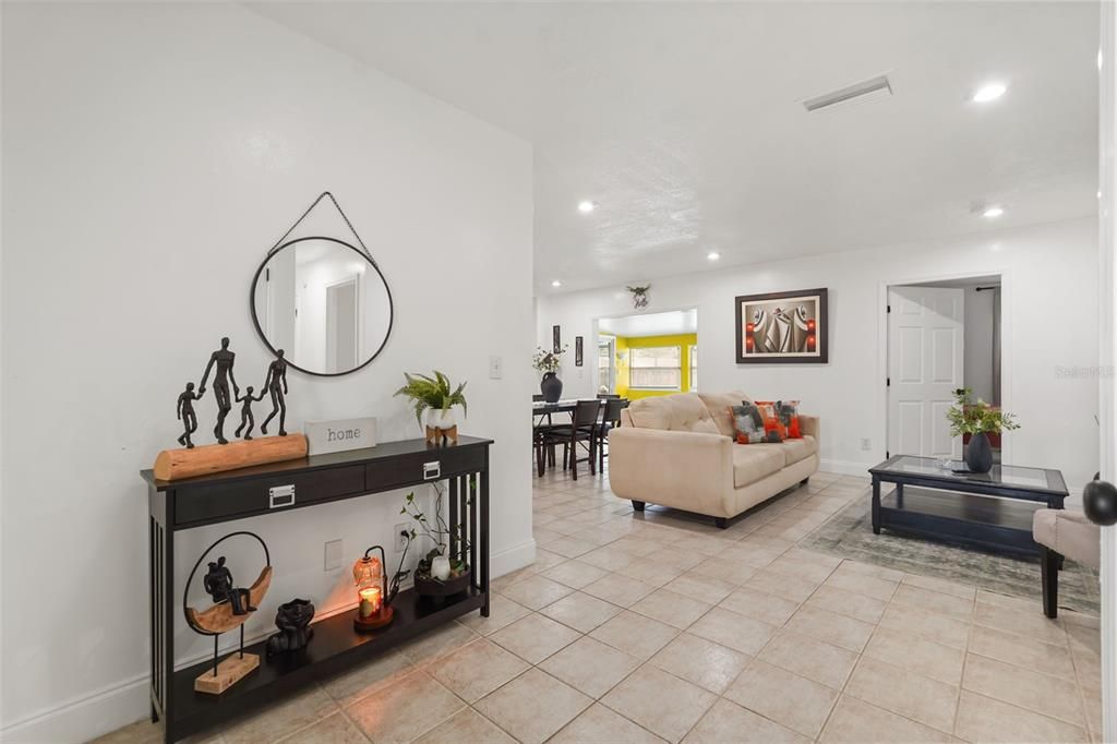 For Sale: $399,900 (4 beds, 3 baths, 1616 Square Feet)