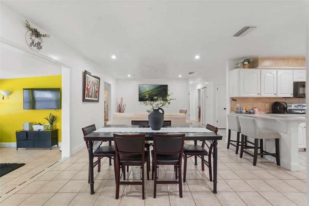 For Sale: $399,900 (4 beds, 3 baths, 1616 Square Feet)