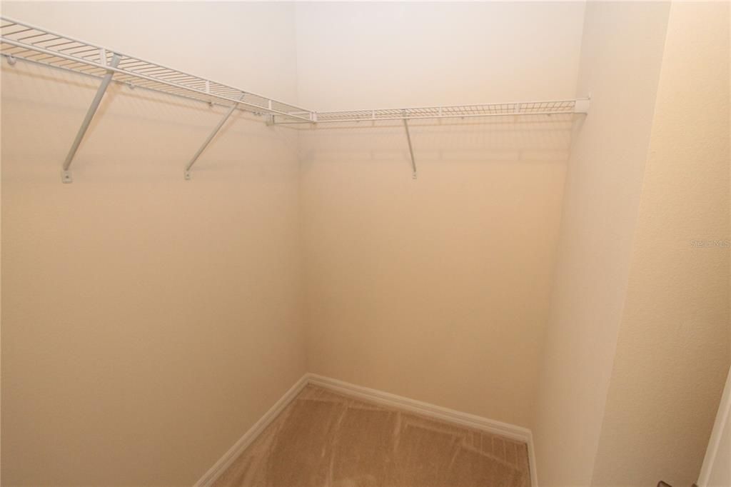 En Renta: $1,950 (3 camas, 3 baños, 1609 Pies cuadrados)