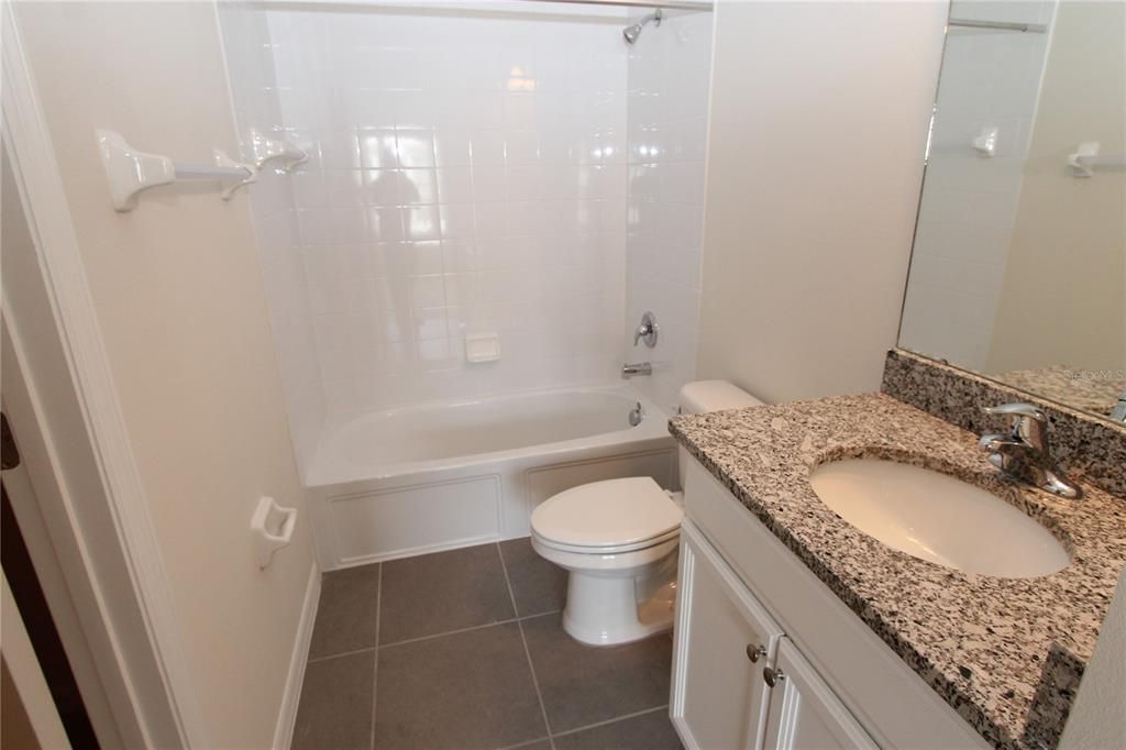 En Renta: $1,950 (3 camas, 3 baños, 1609 Pies cuadrados)