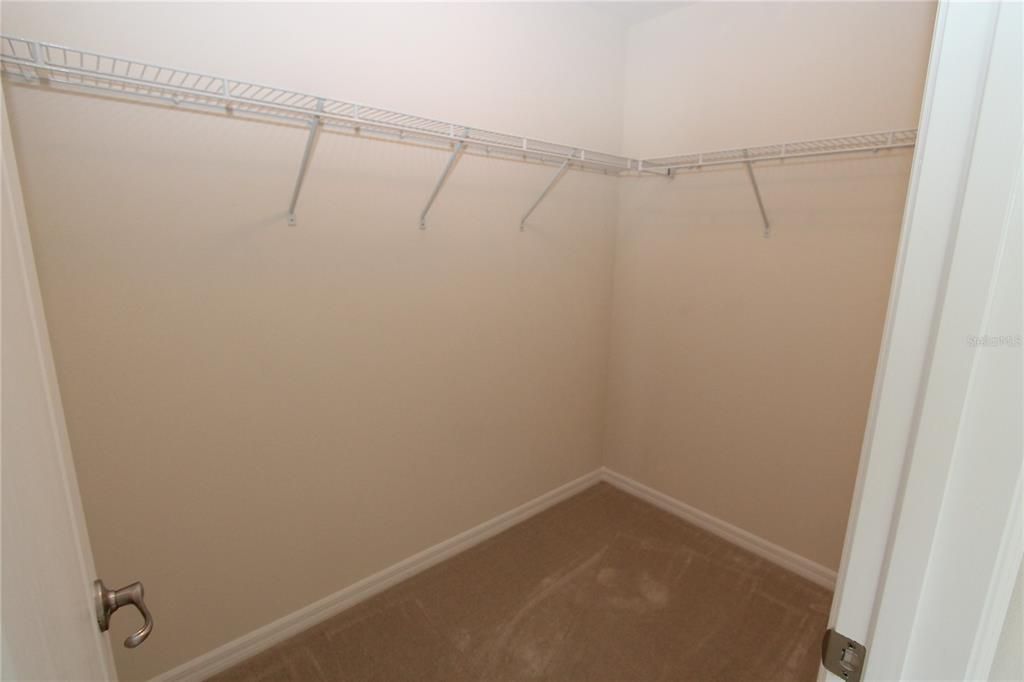 En Renta: $1,950 (3 camas, 3 baños, 1609 Pies cuadrados)