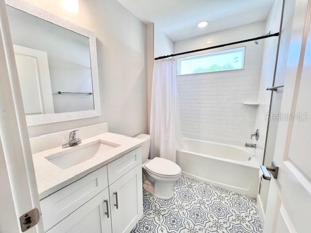 For Rent: $2,345 (3 beds, 2 baths, 1576 Square Feet)