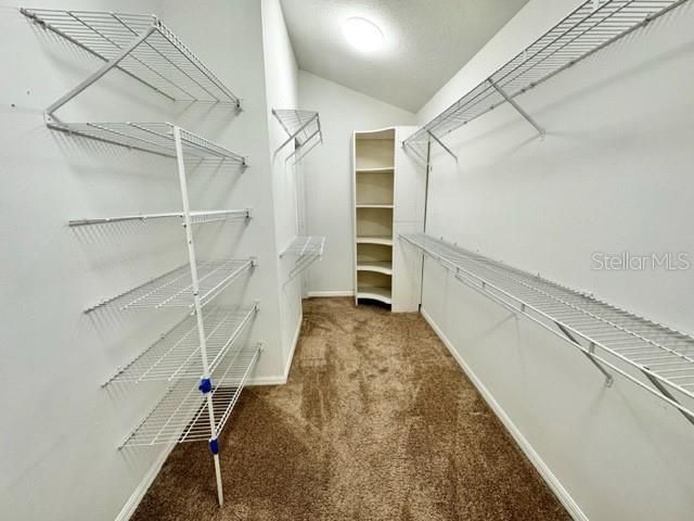 For Rent: $2,745 (4 beds, 2 baths, 2140 Square Feet)