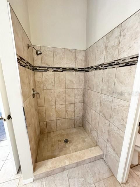 For Rent: $2,745 (4 beds, 2 baths, 2140 Square Feet)