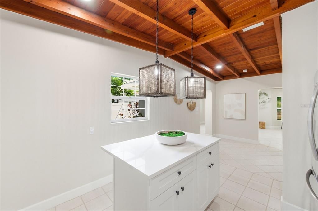 For Sale: $499,000 (3 beds, 2 baths, 1694 Square Feet)