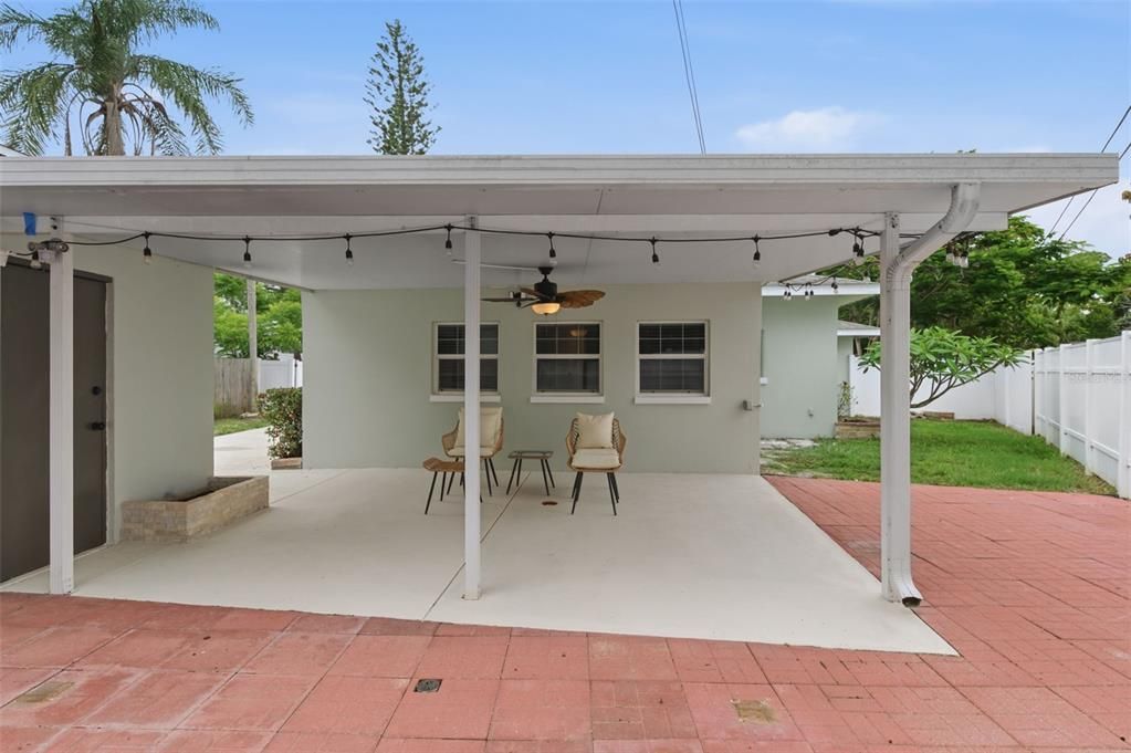 For Sale: $499,000 (3 beds, 2 baths, 1694 Square Feet)