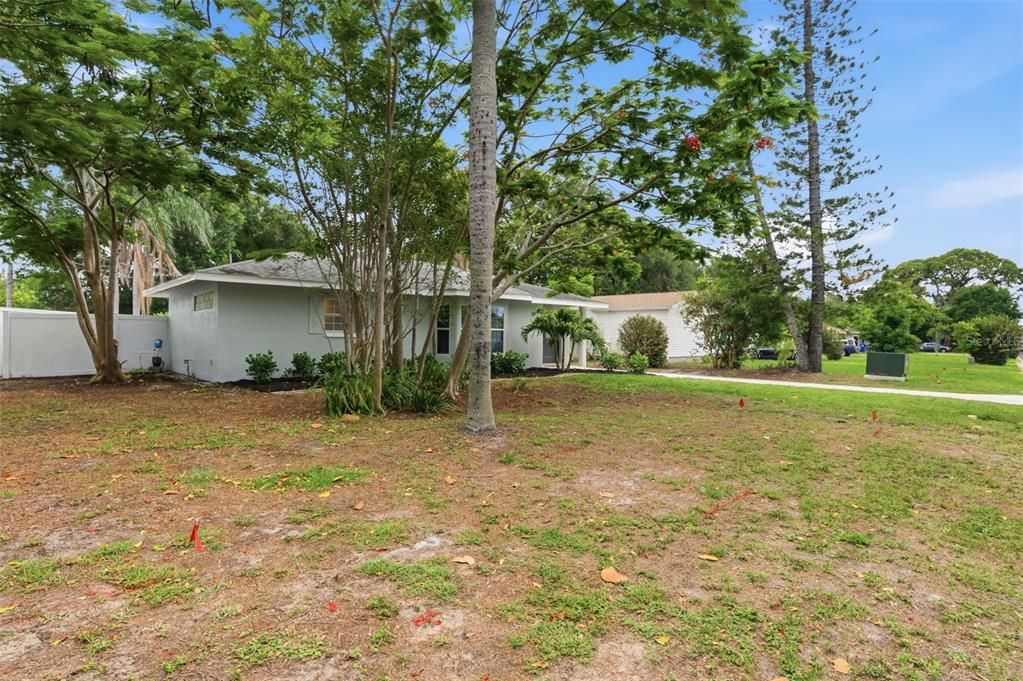 For Sale: $499,000 (3 beds, 2 baths, 1694 Square Feet)