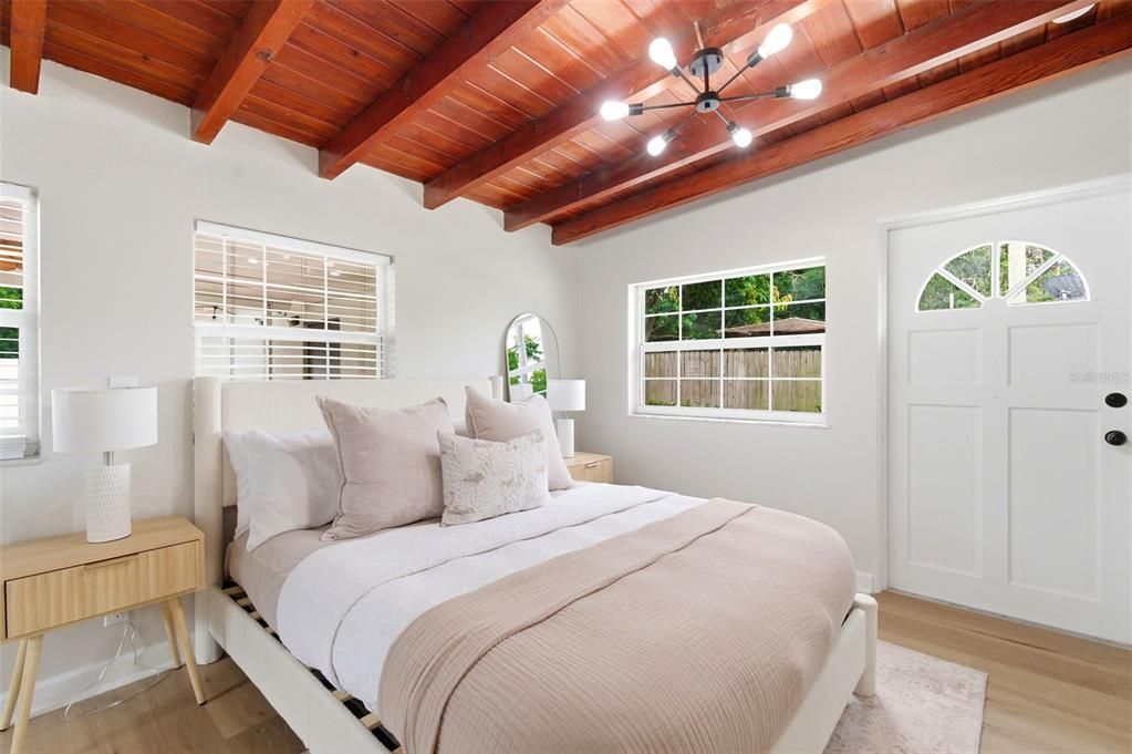 For Sale: $499,000 (3 beds, 2 baths, 1694 Square Feet)