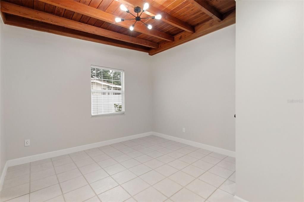 For Sale: $499,000 (3 beds, 2 baths, 1694 Square Feet)