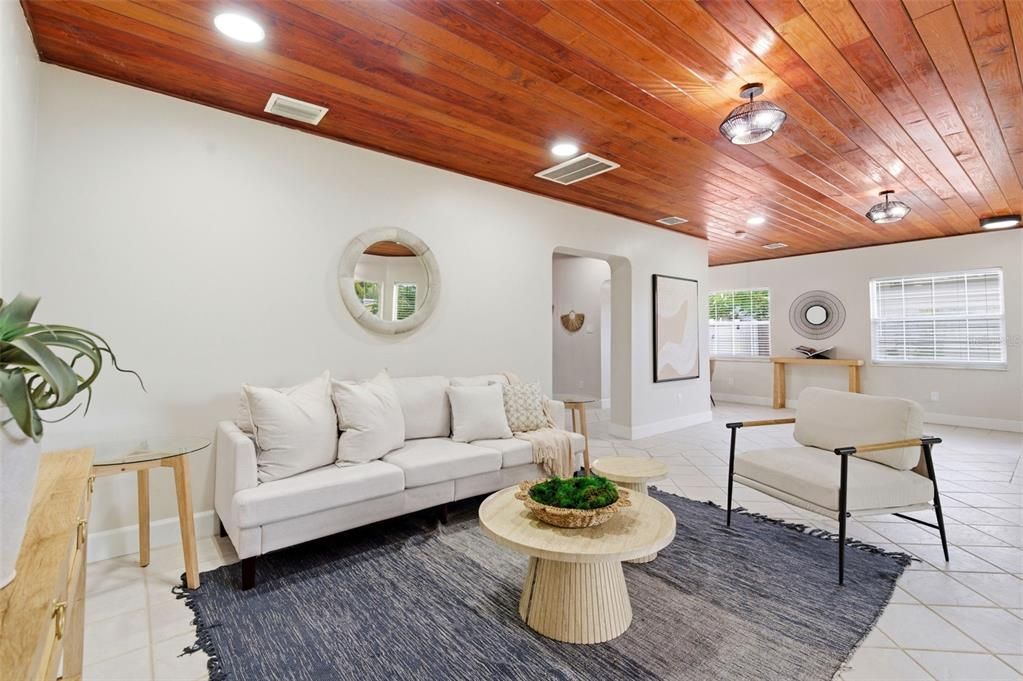 For Sale: $499,000 (3 beds, 2 baths, 1694 Square Feet)