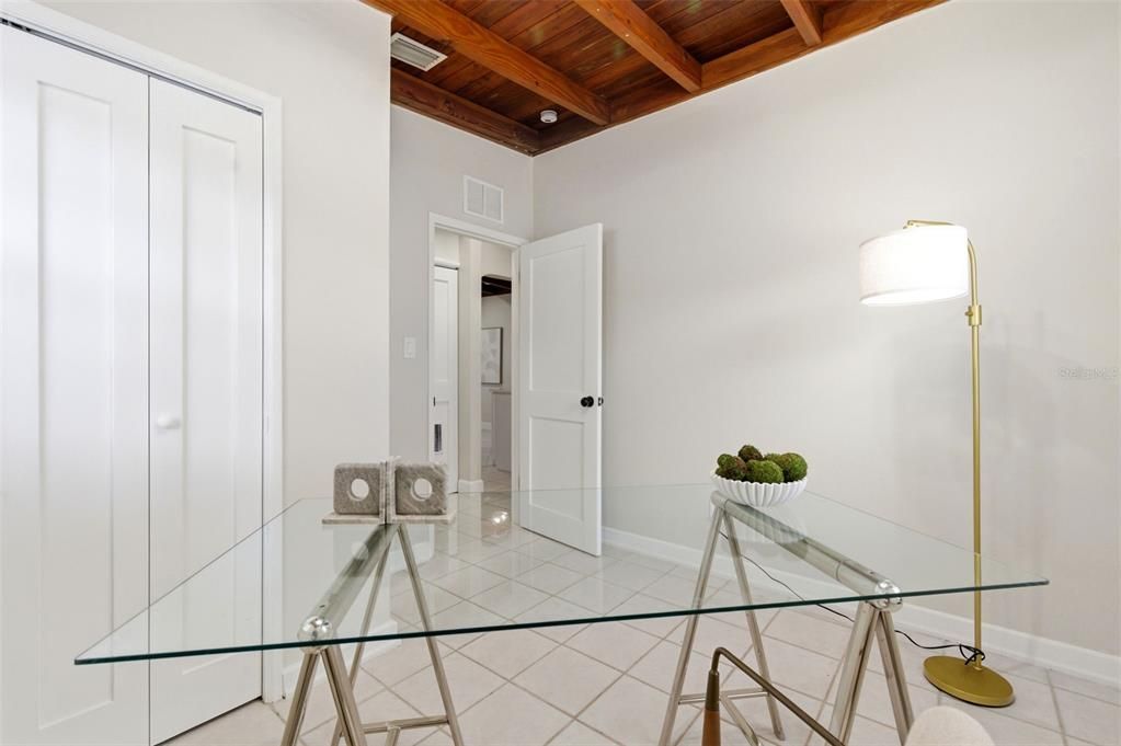 For Sale: $499,000 (3 beds, 2 baths, 1694 Square Feet)