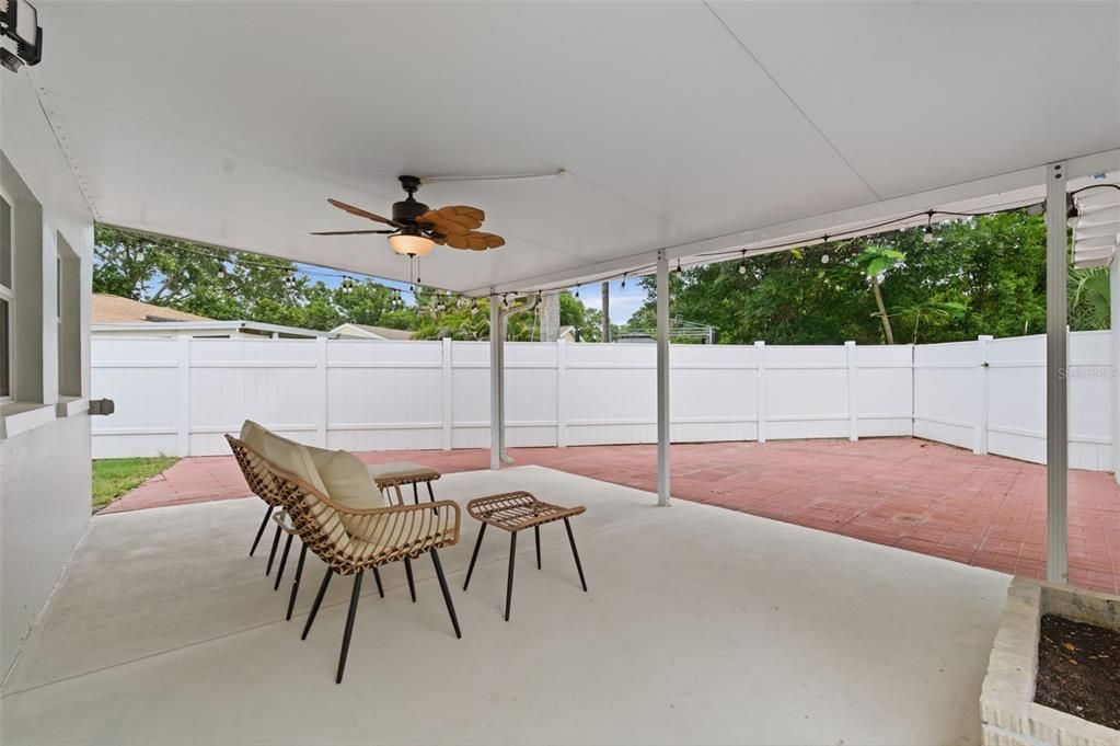 For Sale: $499,000 (3 beds, 2 baths, 1694 Square Feet)
