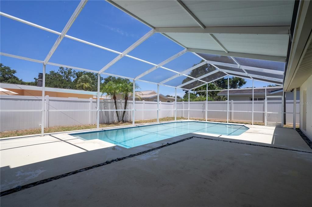 For Sale: $599,000 (3 beds, 2 baths, 1662 Square Feet)