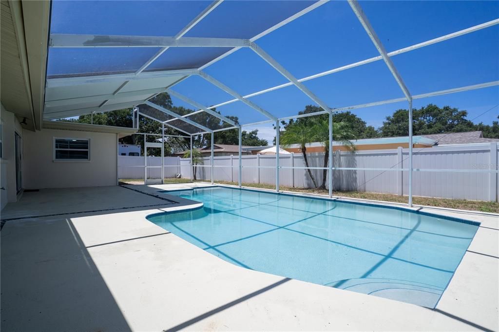 For Sale: $599,000 (3 beds, 2 baths, 1662 Square Feet)