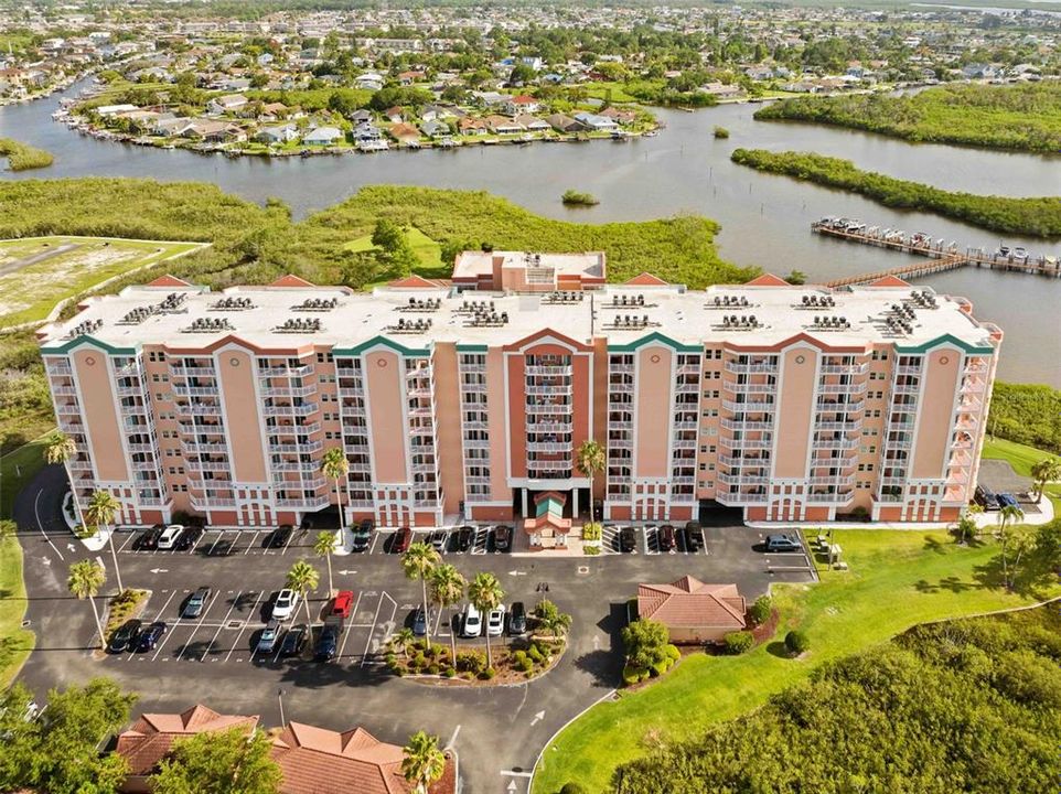 En Venta: $239,000 (2 camas, 2 baños, 1339 Pies cuadrados)