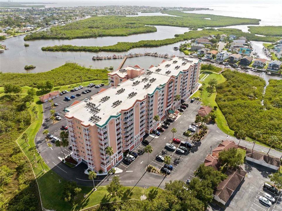 En Venta: $239,000 (2 camas, 2 baños, 1339 Pies cuadrados)