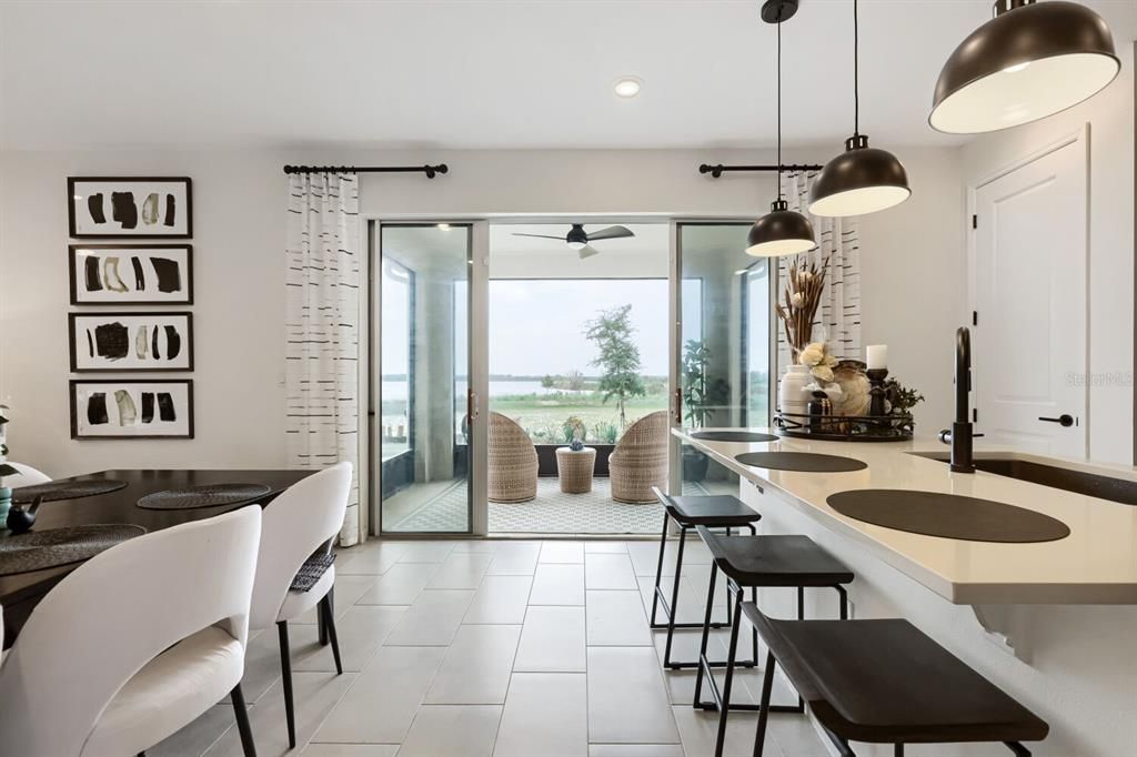 En Venta: $560,000 (4 camas, 3 baños, 2690 Pies cuadrados)