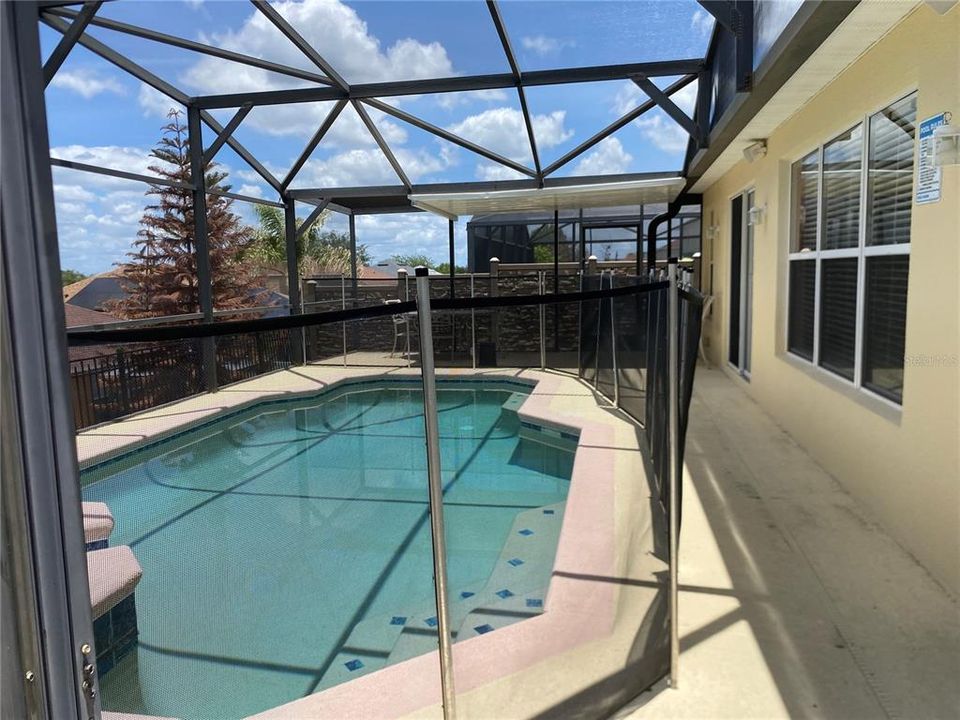 For Sale: $395,000 (4 beds, 2 baths, 1950 Square Feet)