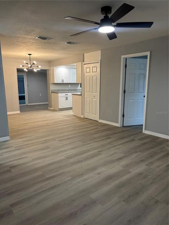 En Venta: $314,900 (3 camas, 2 baños, 1264 Pies cuadrados)