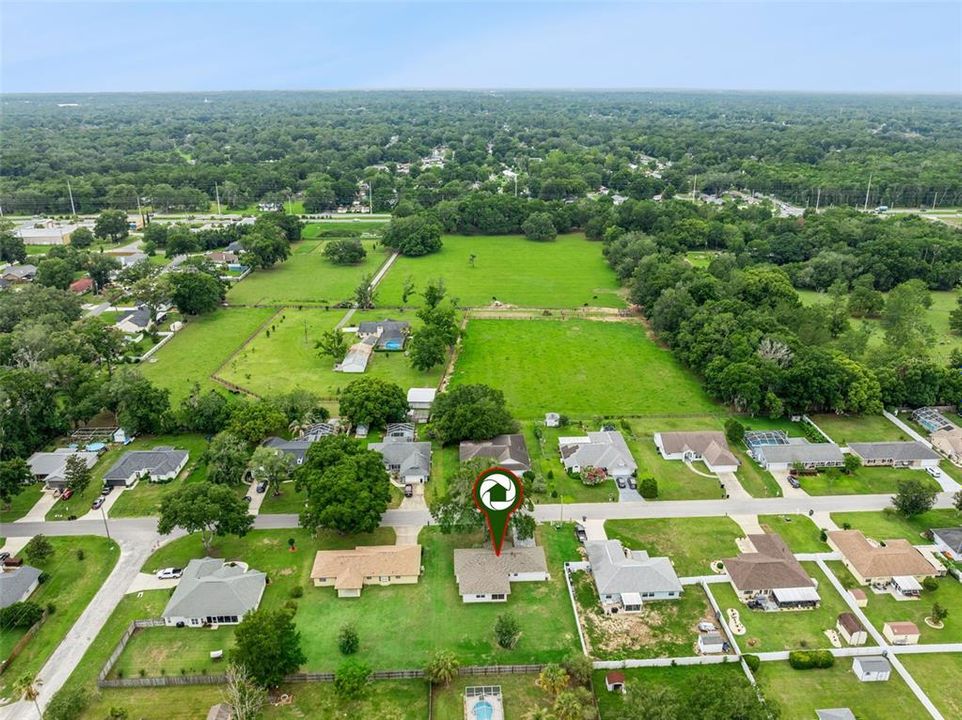 For Sale: $289,900 (3 beds, 2 baths, 1410 Square Feet)