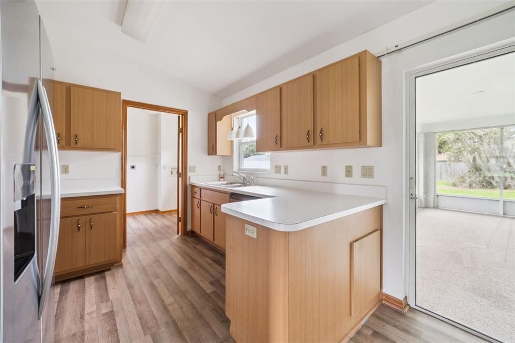 For Sale: $289,900 (3 beds, 2 baths, 1410 Square Feet)