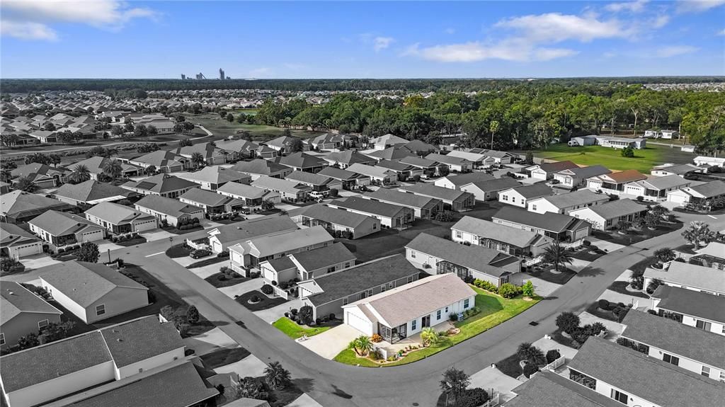 На продажу: $279,900 (2 спален, 2 ванн, 1203 Квадратных фут)