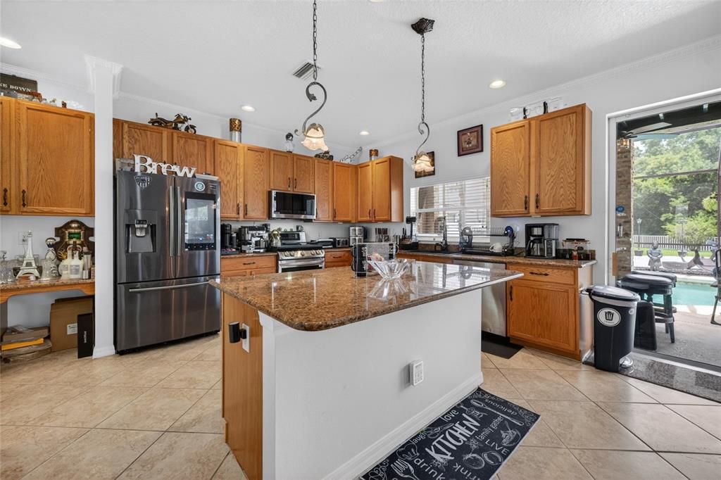 For Sale: $670,000 (4 beds, 3 baths, 3100 Square Feet)