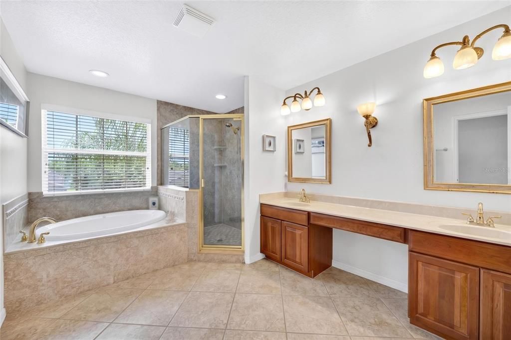 For Sale: $670,000 (4 beds, 3 baths, 3100 Square Feet)