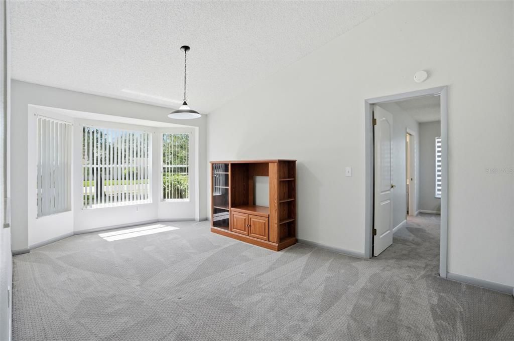 For Sale: $465,000 (3 beds, 2 baths, 1967 Square Feet)
