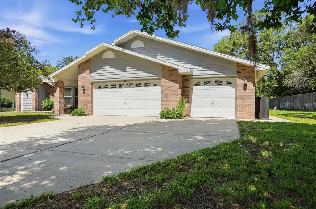 For Sale: $465,000 (3 beds, 2 baths, 1967 Square Feet)