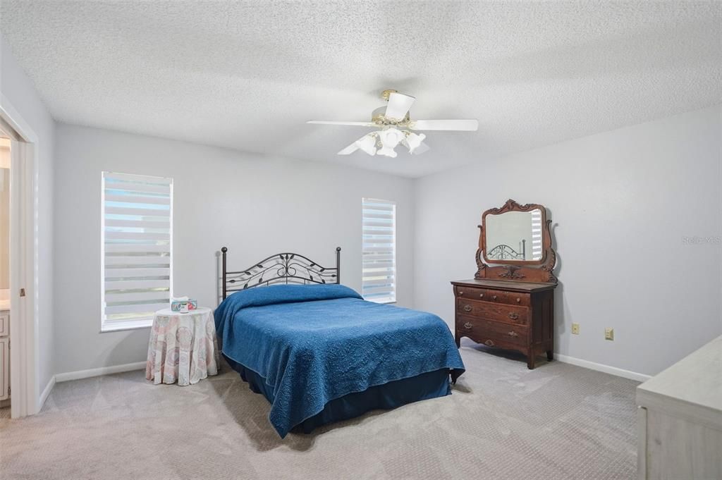 For Sale: $465,000 (3 beds, 2 baths, 1967 Square Feet)