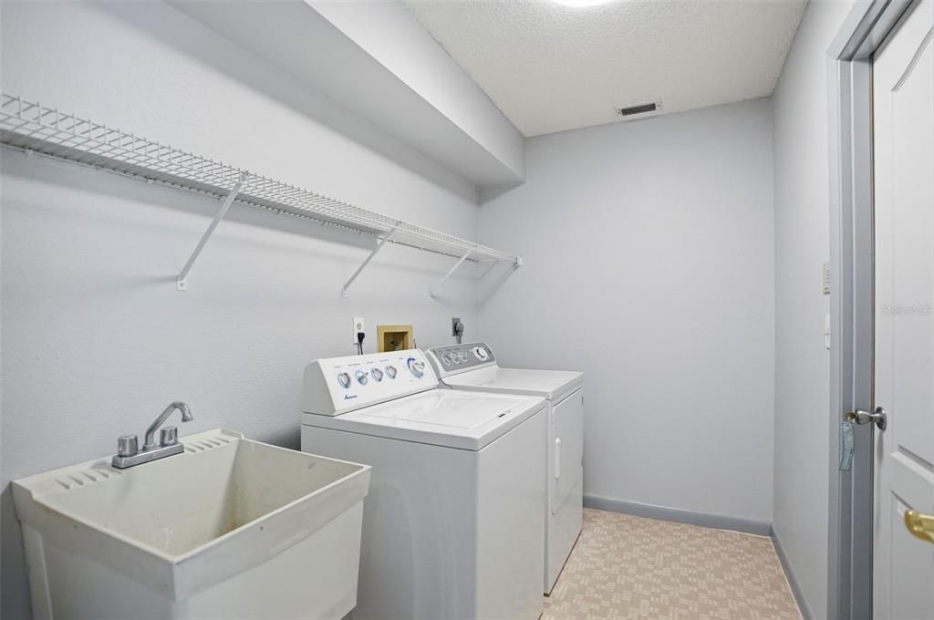 For Sale: $465,000 (3 beds, 2 baths, 1967 Square Feet)