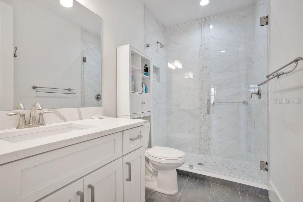 For Sale: $930,000 (5 beds, 5 baths, 3117 Square Feet)